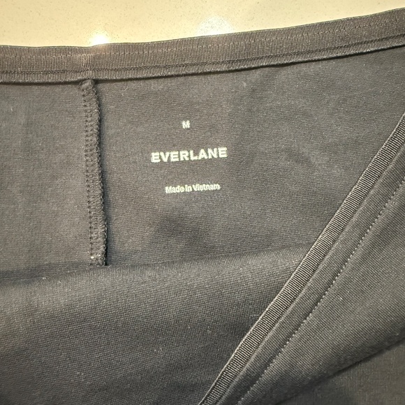 Everlane Women's Dream Mini Skirt in Black, Size Medium - Picture 9 of 9
